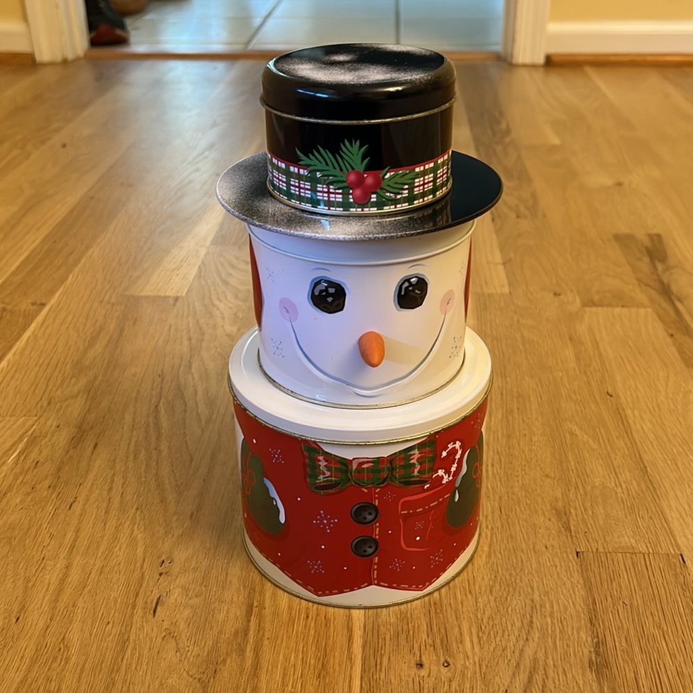 The Tin Box Company Snowman Three Compartment Tin Red, Green, White, Black - Picture 2 of 13